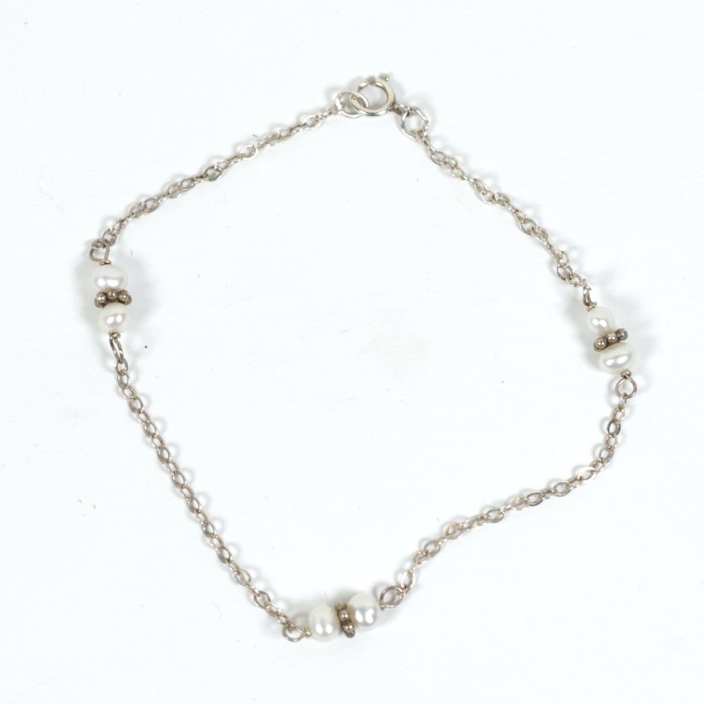 Sterling Silver Dainty Cable Chain Bracelet with Freshwater Pearl Accents